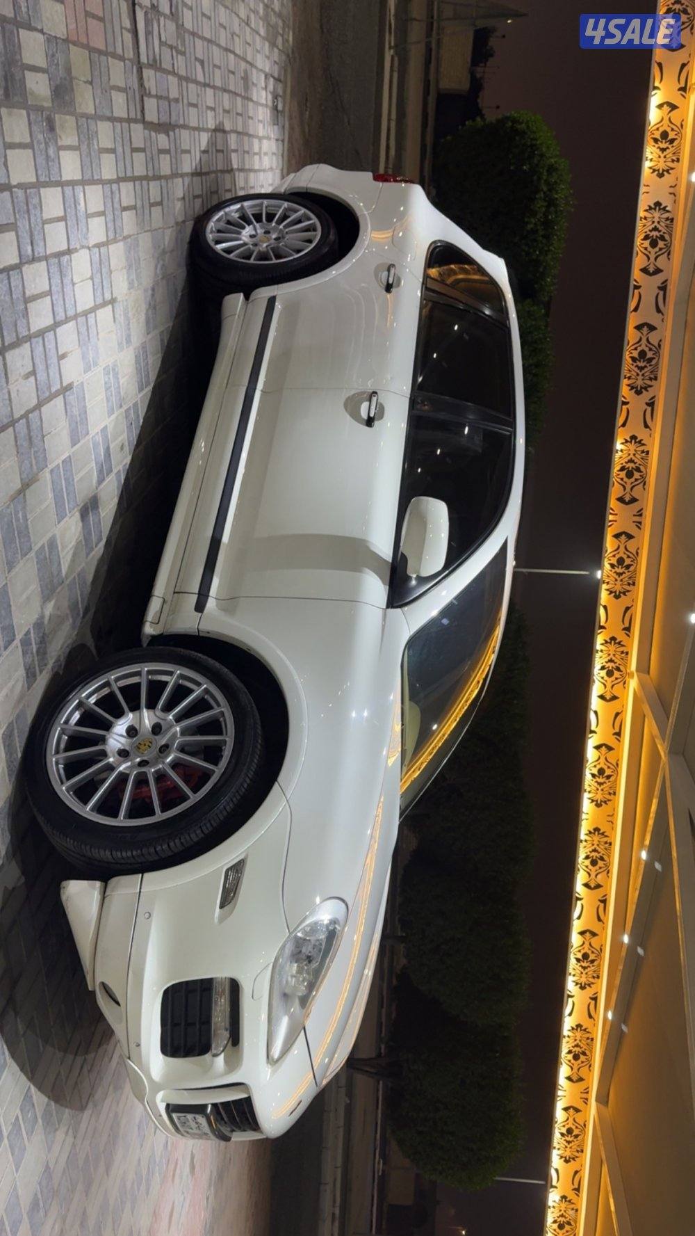 للبيع كايين GTS  واردالوكاله بحاله الوكاله كامل الموصفات ماشي 180 الف7