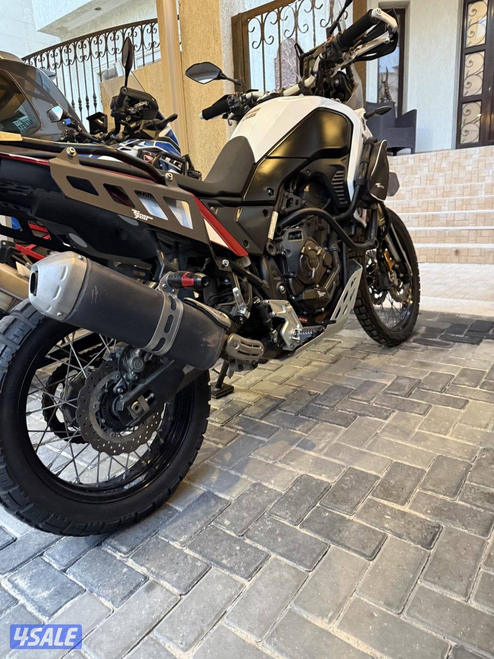 تينيري ٧٠٠0