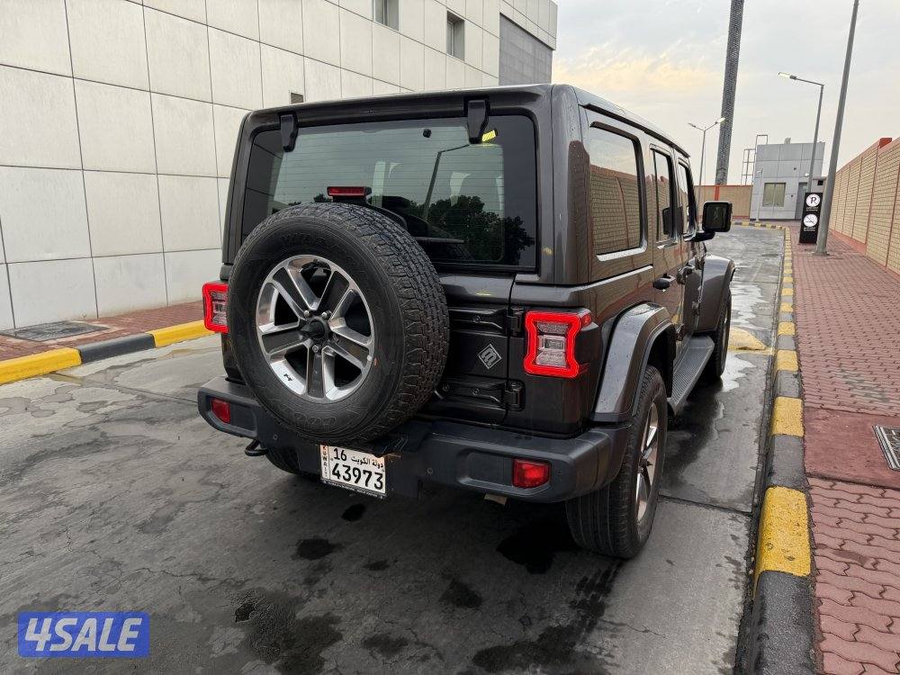 Jeep wrangler sahara6