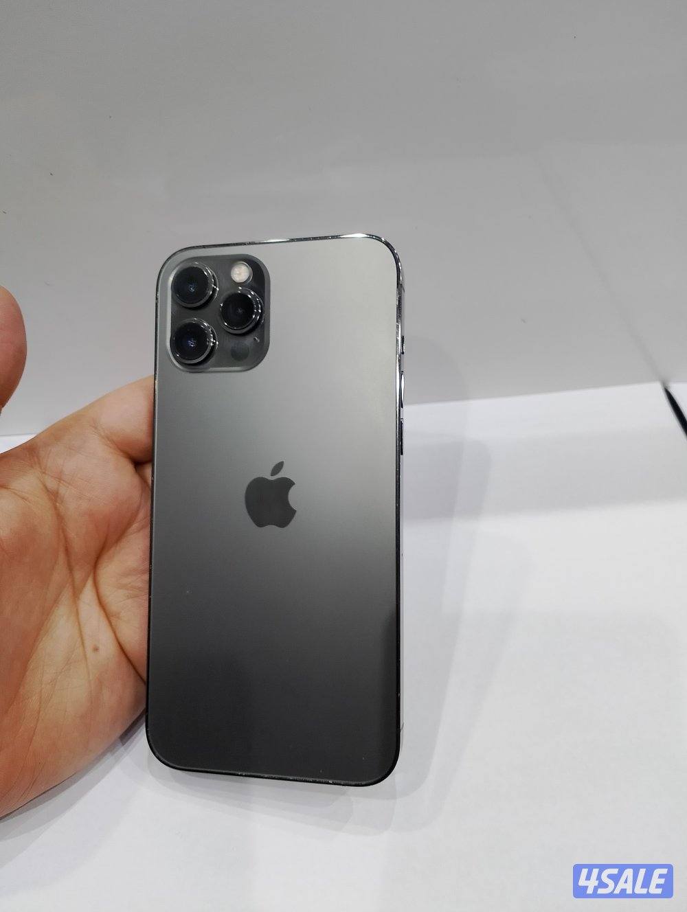 ايفون 12 برو ماكس. 256. زيرو ضريبه مصر0