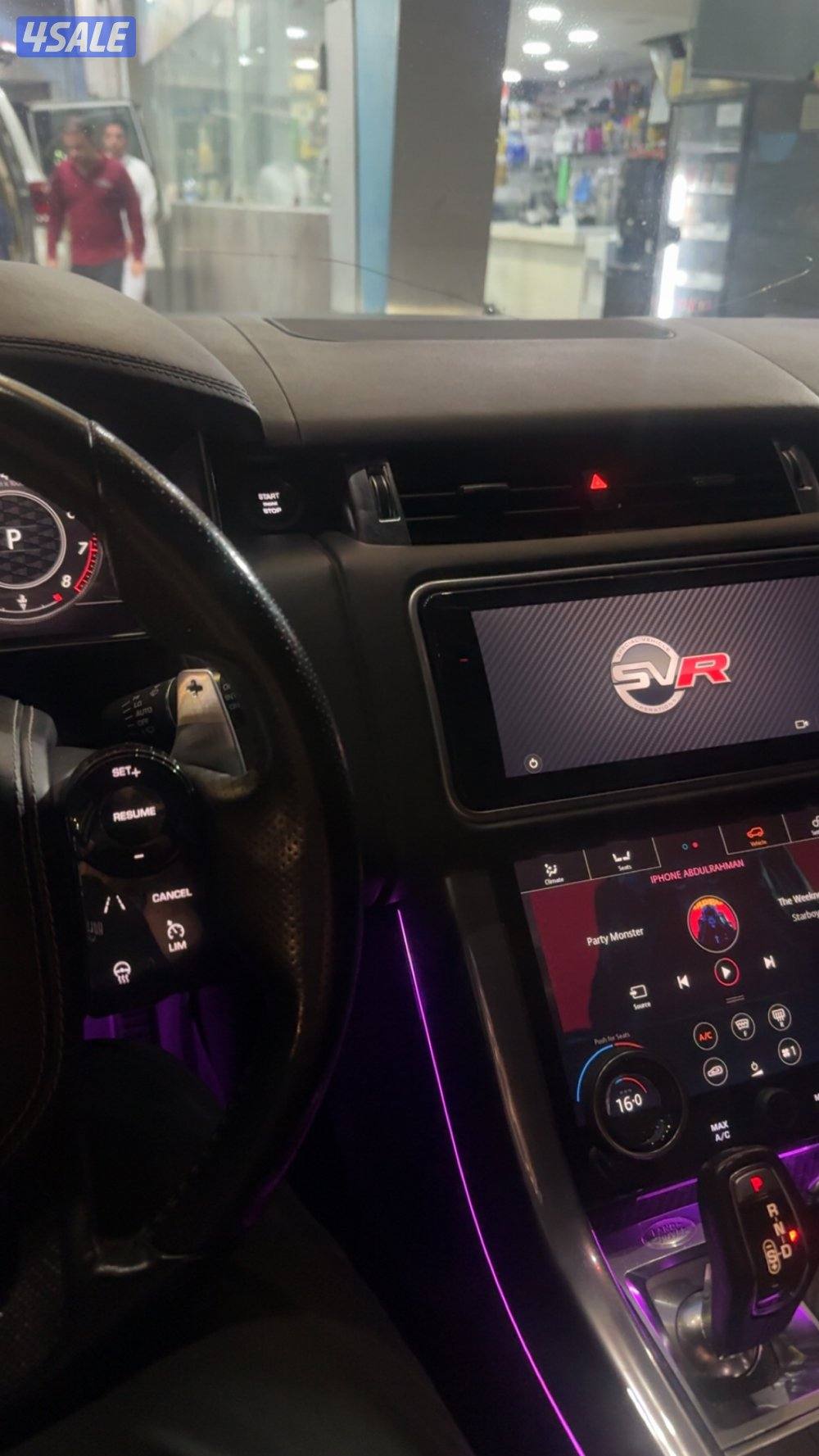 Range rover SVR clean 100000km4