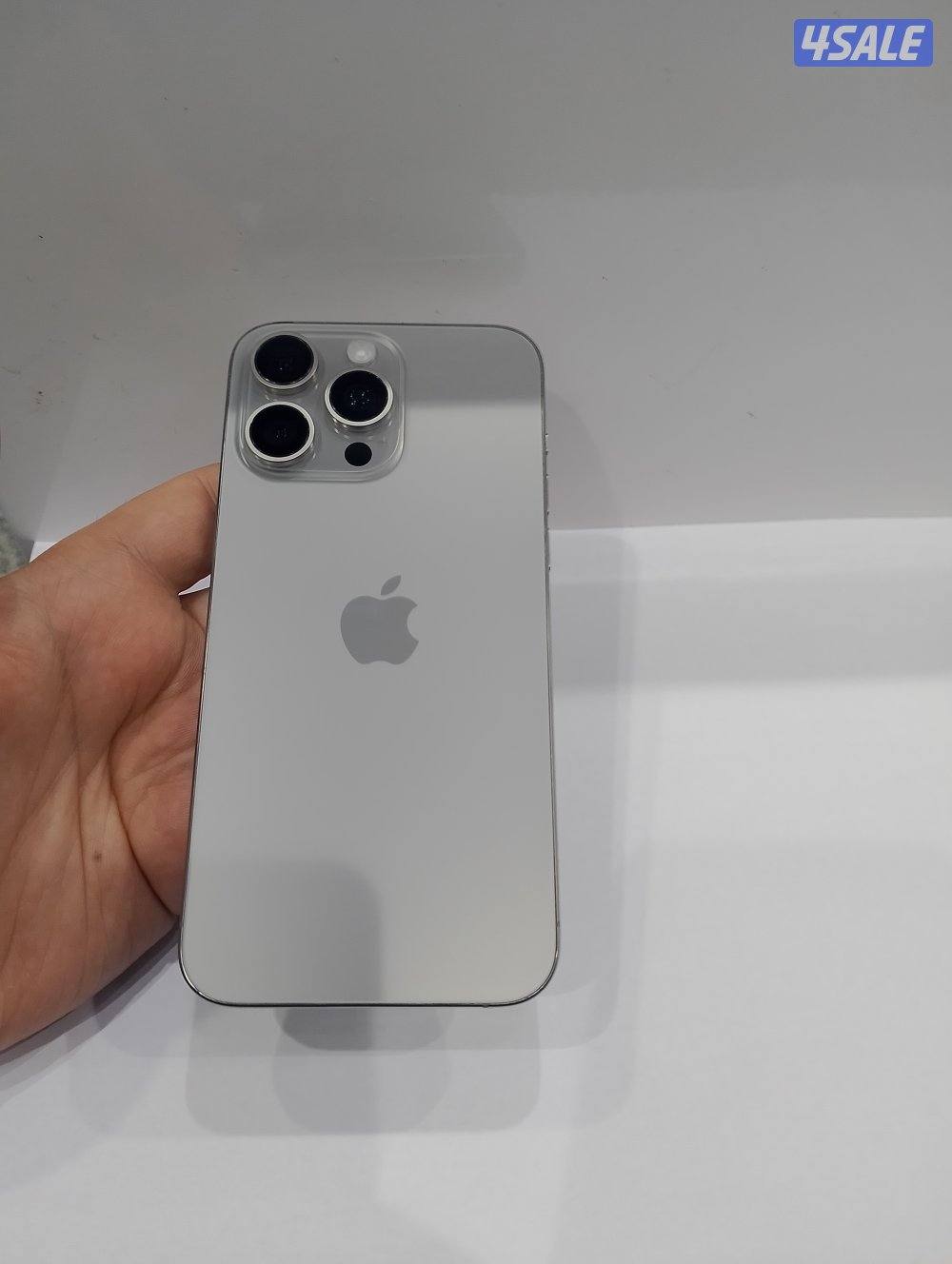 ايفون 15pro max جيجا 2563