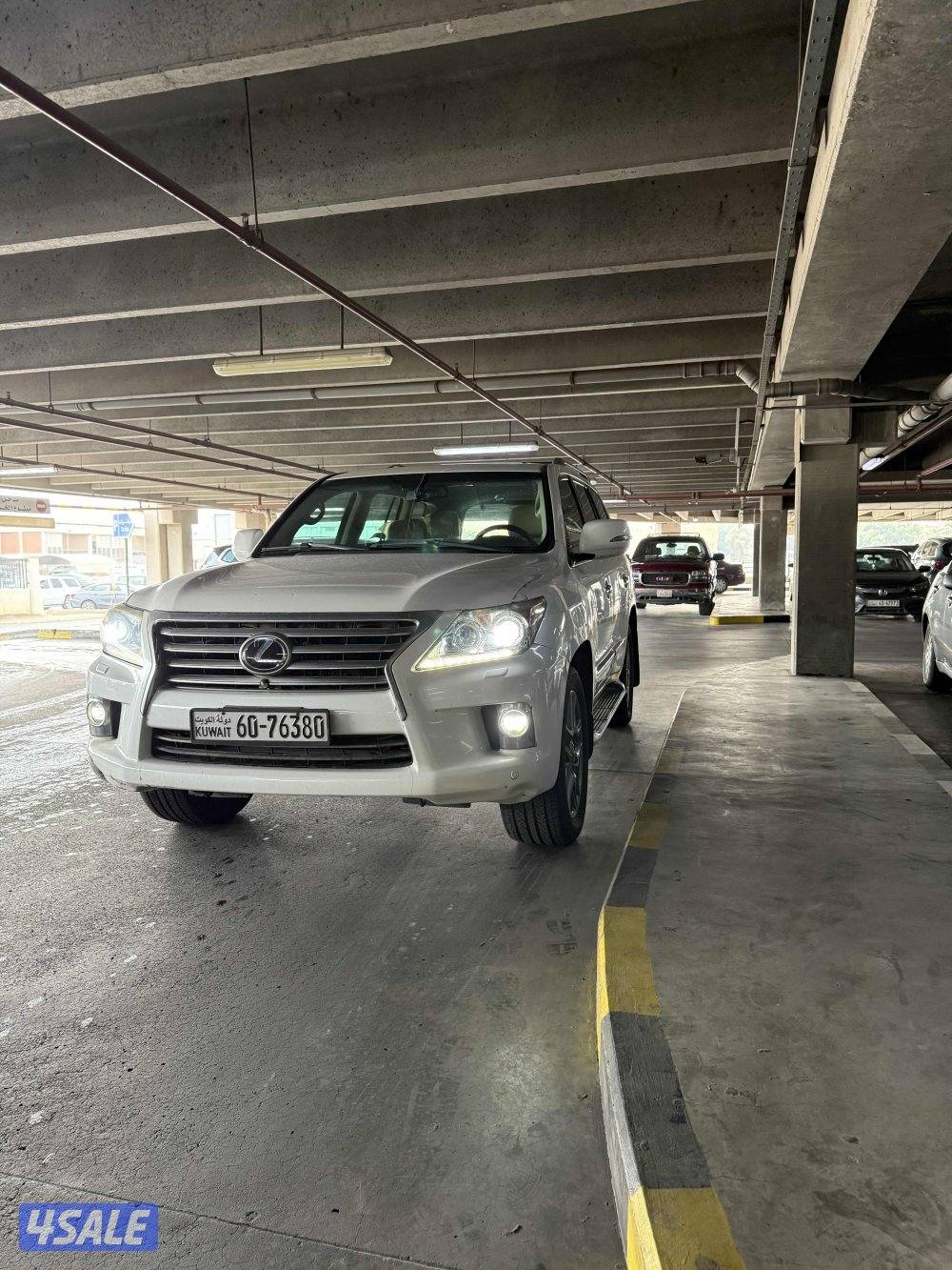 للبيع لكزس ٢٠١٣0