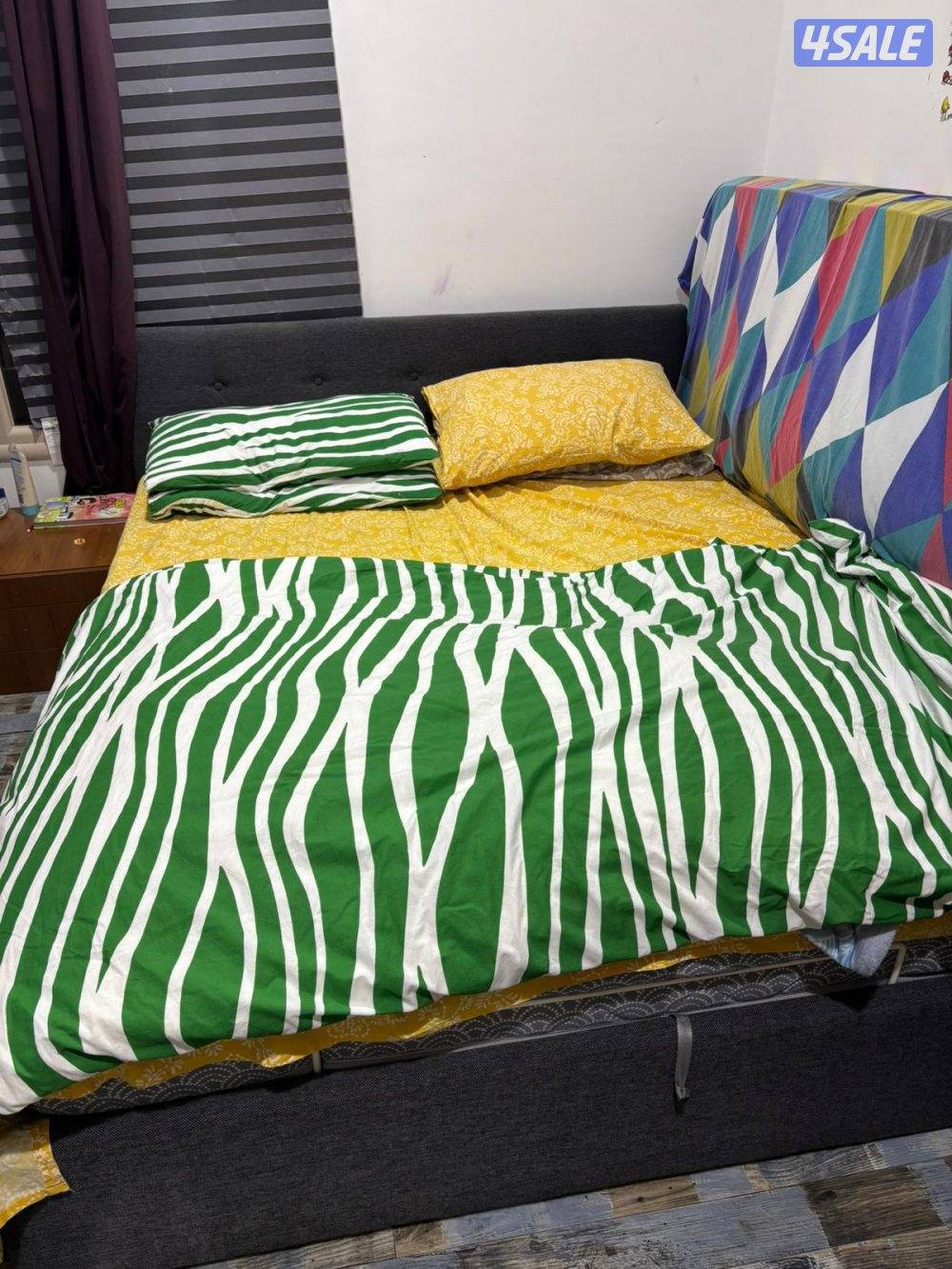 king size bed 160 by 200 size with mattress - Hydrolic storage0