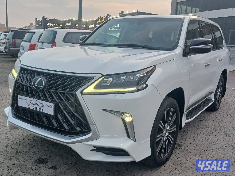 جيب لكزس LX570 موديل 2017 صبغ الوكالة1