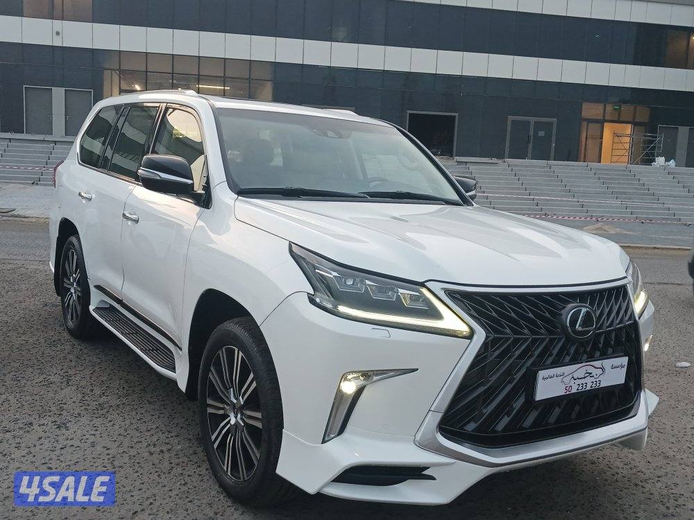 جيب لكزس LX570 موديل 2017 صبغ الوكالة0
