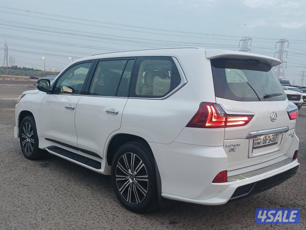 جيب لكزس LX570 موديل 2017 صبغ الوكالة6