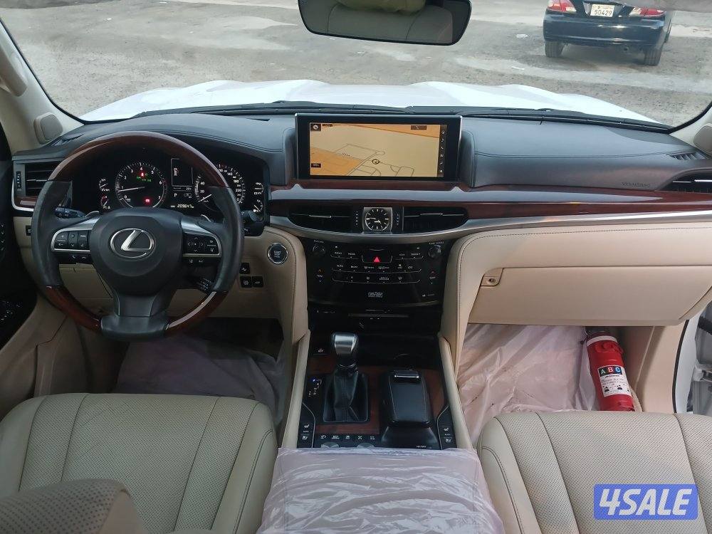 جيب لكزس LX570 موديل 2017 صبغ الوكالة7