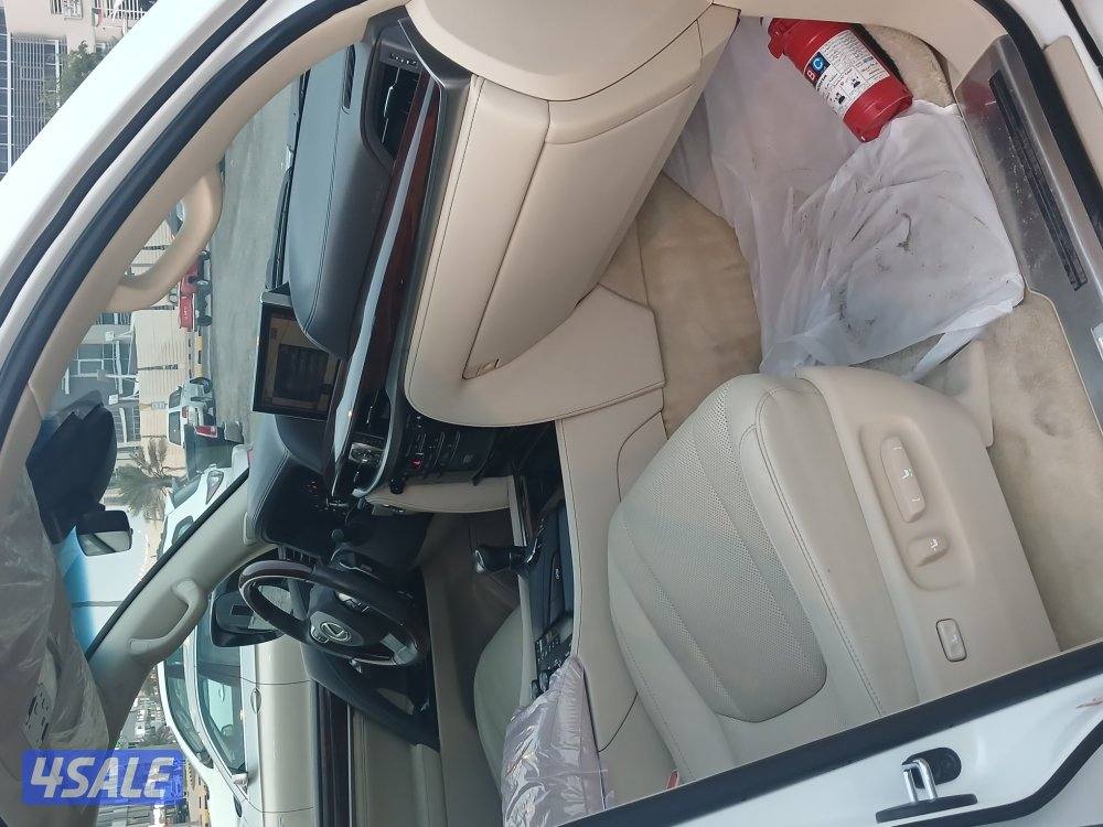 جيب لكزس LX570 موديل 2017 صبغ الوكالة9