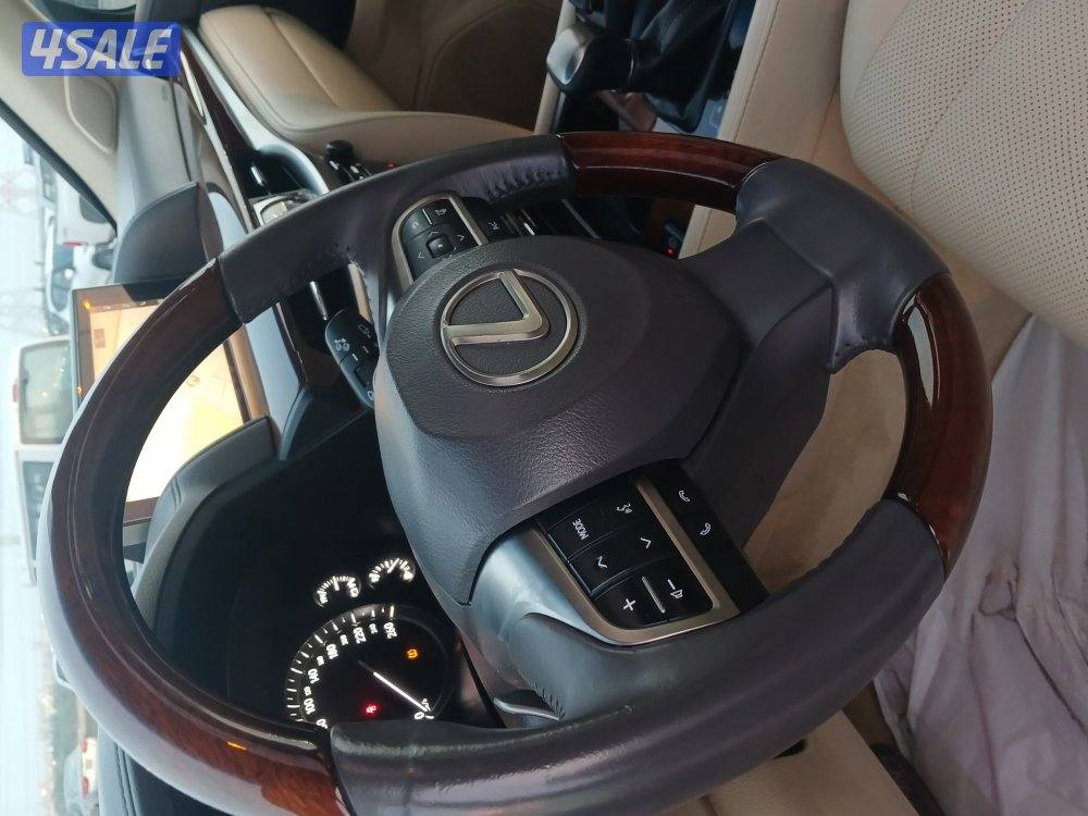 جيب لكزس LX570 موديل 2017 صبغ الوكالة11