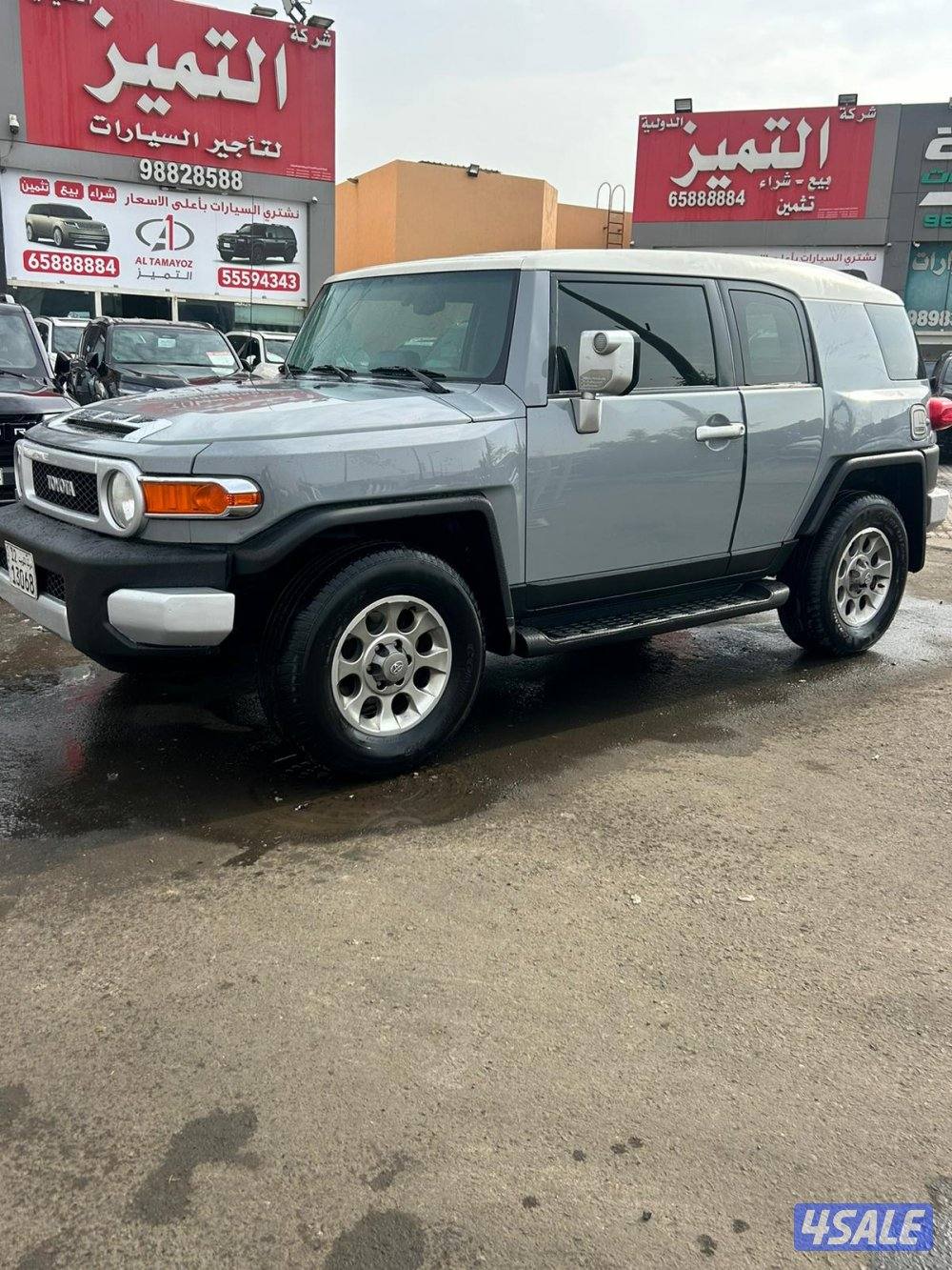 تويوتا FJ cruiser موديل 20130
