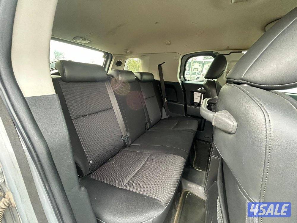 تويوتا FJ cruiser موديل 20134