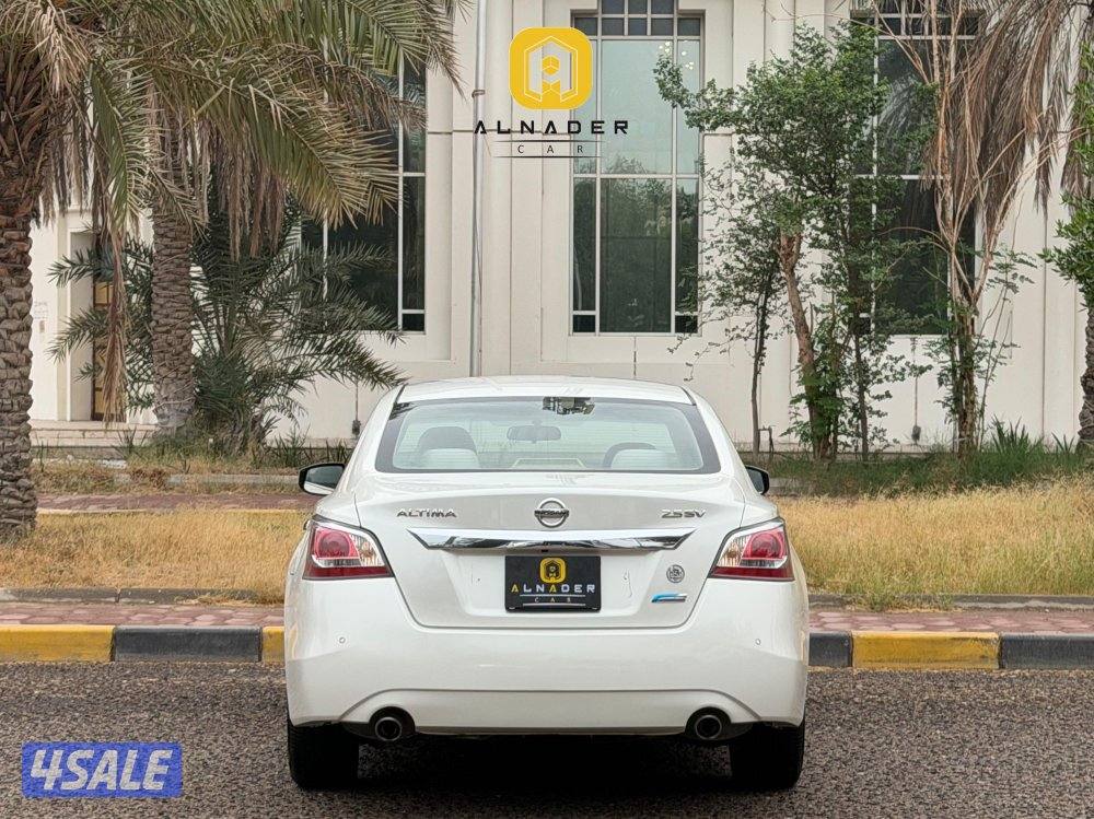للبيع NISSAN ALTIMA 2.5SV موديل 2015 وارد البابطين4