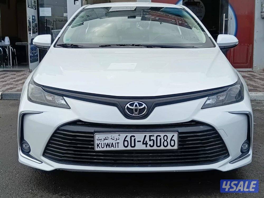 تيوتا كرولا موديل 202ماشي 85 الف صبغ الوكاله ما عدا ربع الدبه0