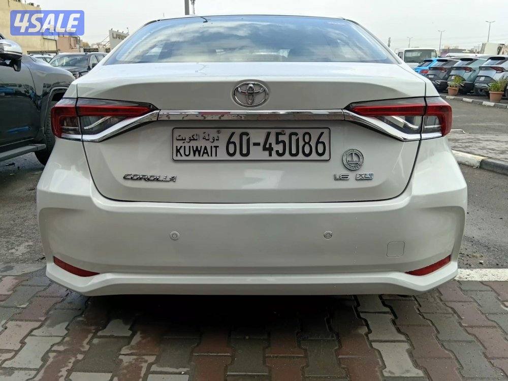 تيوتا كرولا موديل 202ماشي 85 الف صبغ الوكاله ما عدا ربع الدبه3