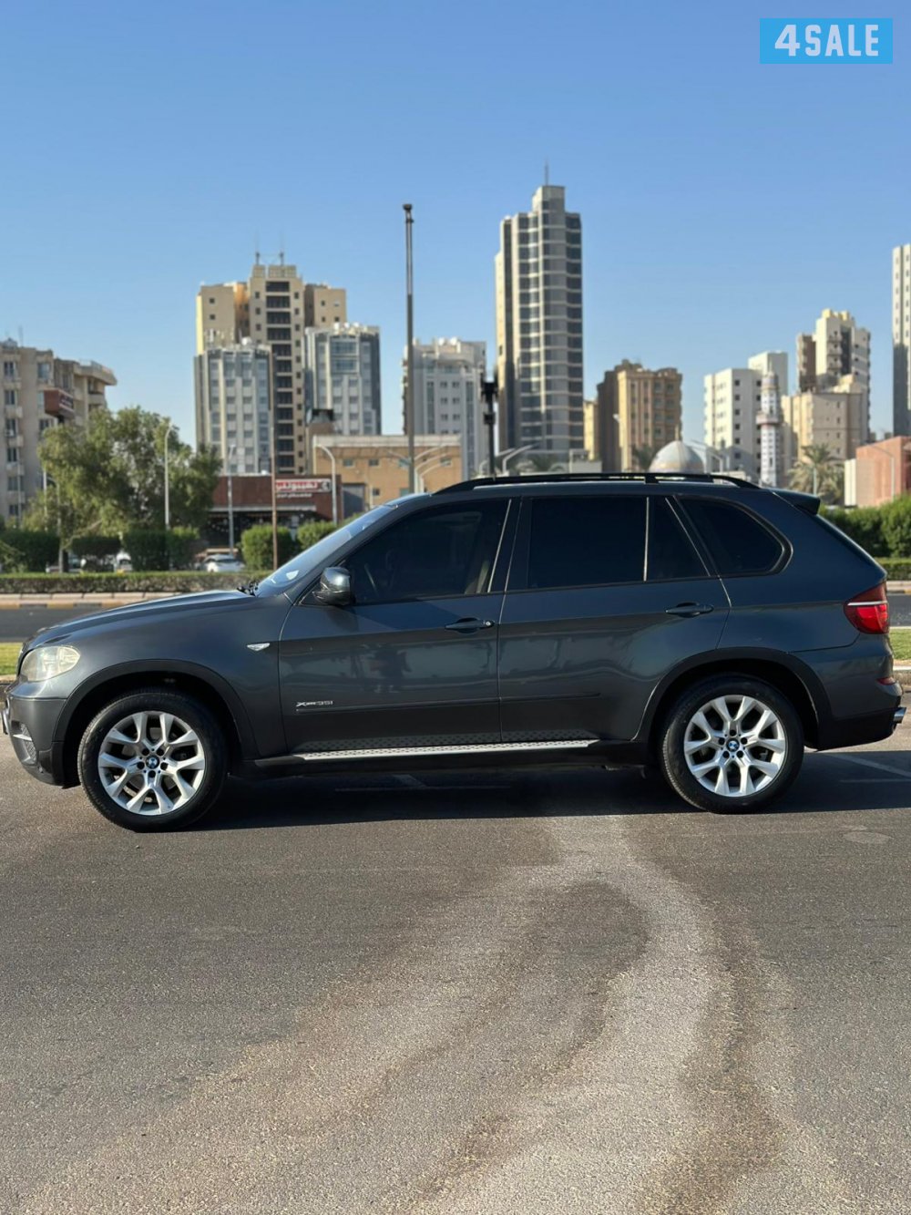للبيع BMW موديل 2011 X54