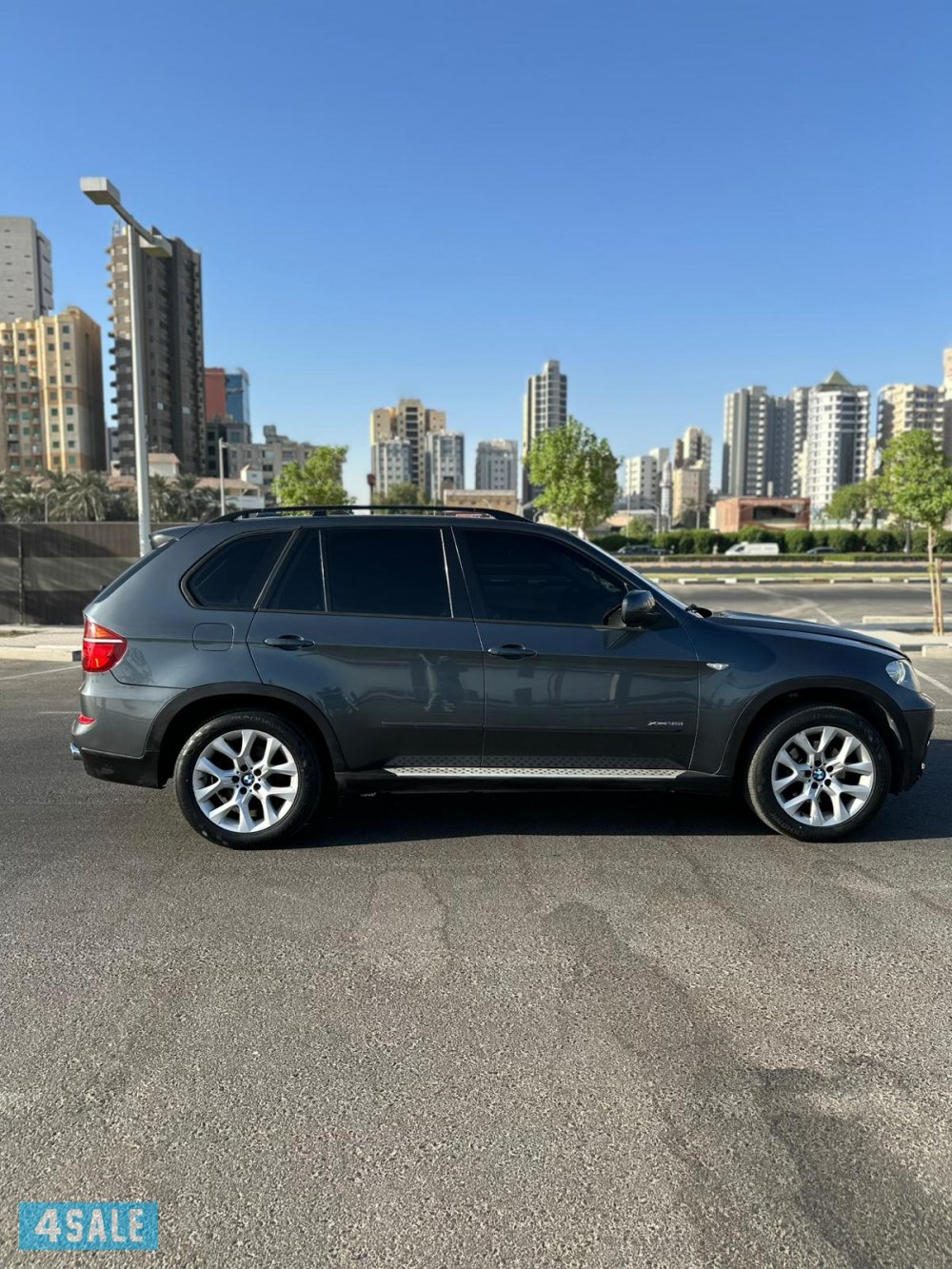للبيع BMW موديل 2011 X55