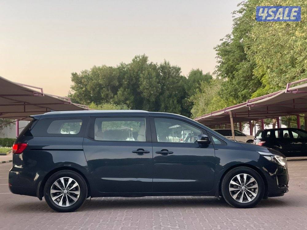 كيا كرنفال - موديل / 2017 - عداد / 106 الف كم - بحاله ممتازه5