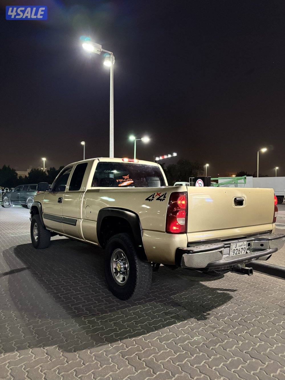 للبيع HD غماره ونص ٨ براغي20072