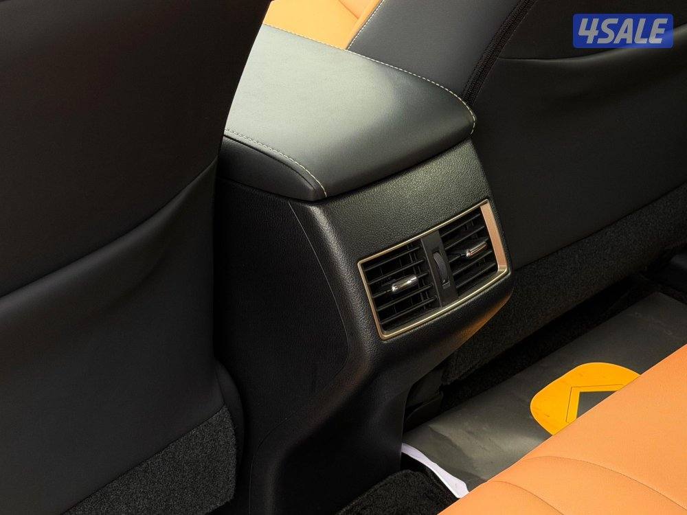 للبيع لكزس NX300 موديل 2020 وارد الساير15