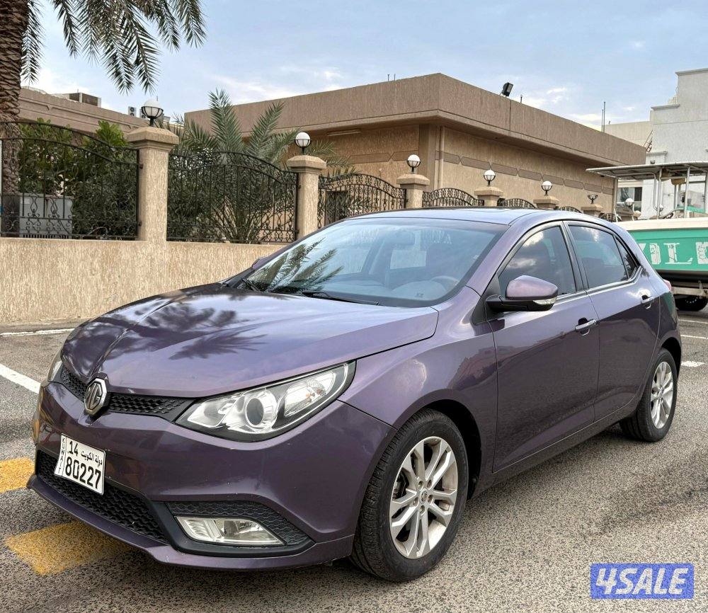 قمة في النظافة MG5 ماشي 20 الف فقط 4 سلندر 1500 سي سي مكيف بارد ب ١٢٠٠2