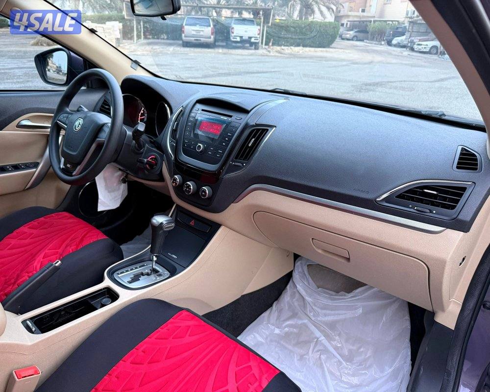 قمة في النظافة MG5 ماشي 20 الف فقط 4 سلندر 1500 سي سي مكيف بارد ب ١٢٠٠10