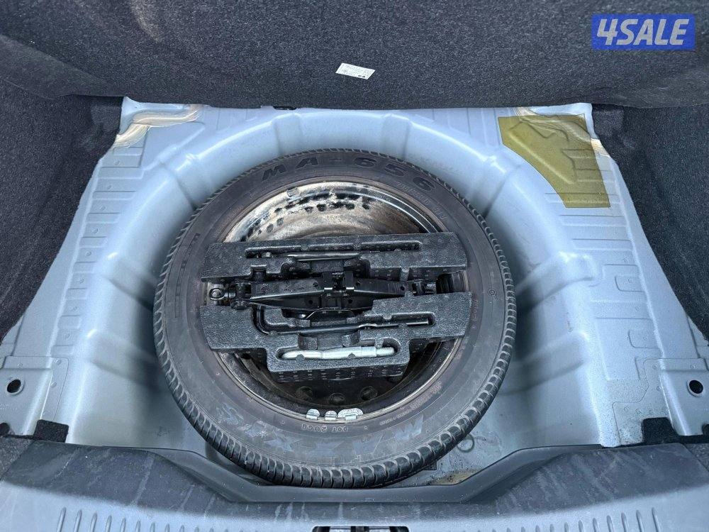 قمة في النظافة MG5 ماشي 20 الف فقط 4 سلندر 1500 سي سي مكيف بارد ب ١٢٠٠12