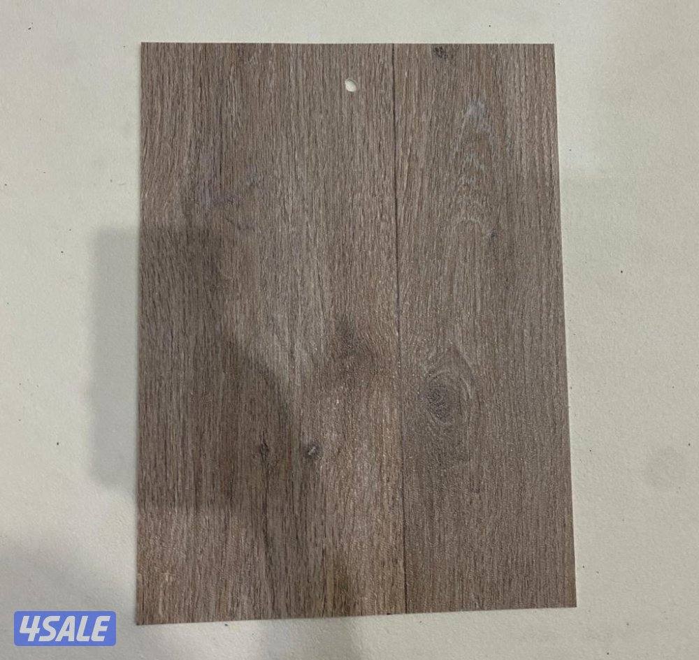 فني تركيب جميع انواع البركيه الخشب الجلدي البلاستيك3