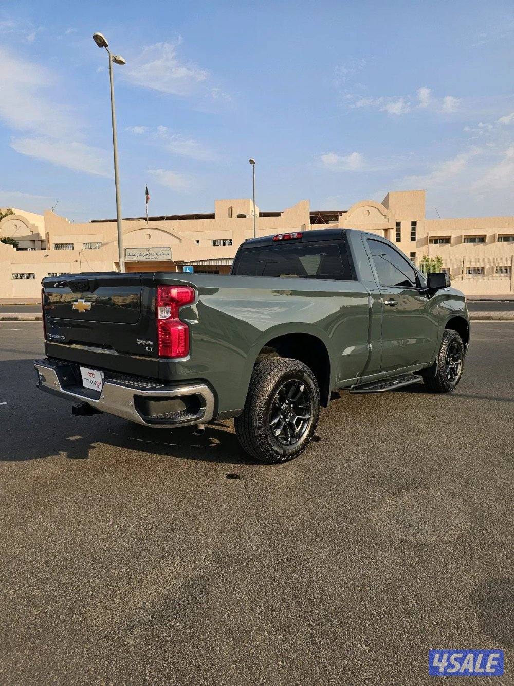 Chevrolet Silverado-1500 LT4