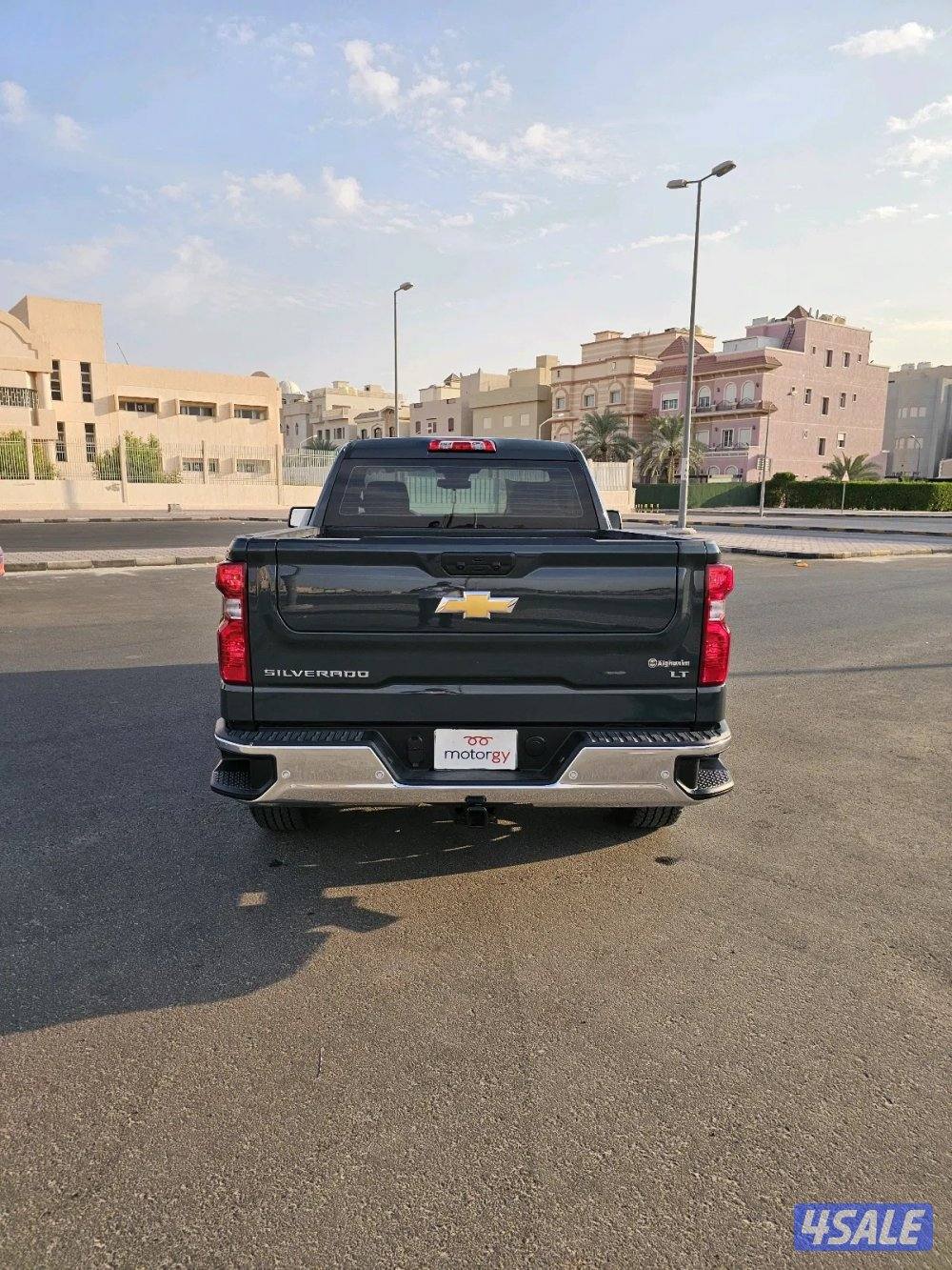 Chevrolet Silverado-1500 LT6