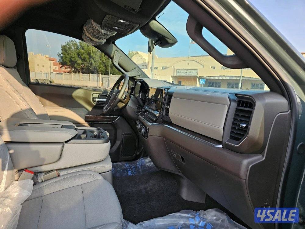 Chevrolet Silverado-1500 LT13