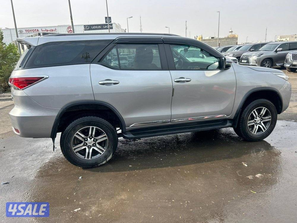 تويوتا فورتنر. V6 موديل 20203