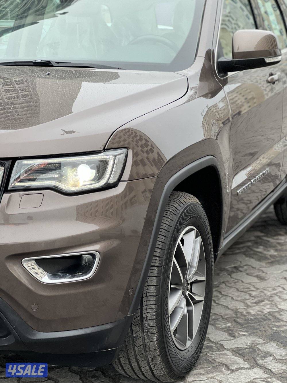 للبيع جراند شيروكي بحالة ممتازة1