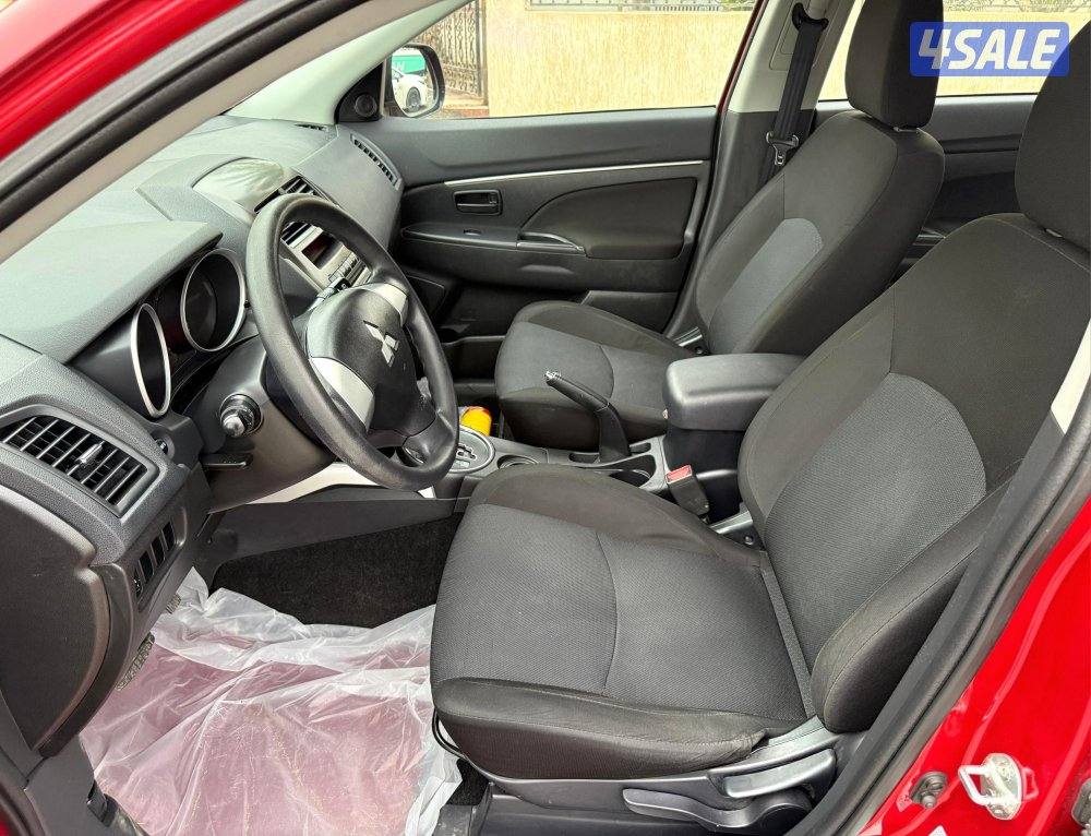 بحالة ممتازة جيب ميتسوبيشي ASX موديل 2012 ماشي 120 الف فقط محرك 4 سلند8