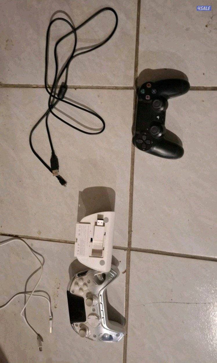 يد سوني٤ اصليه ومافيها مشاكل يشتغلون على البيسي و السوني0