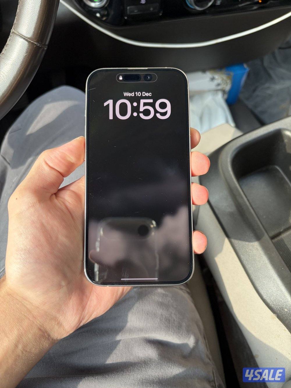 iPhone 15 PRO 256gb للبيع نظيف 1700
