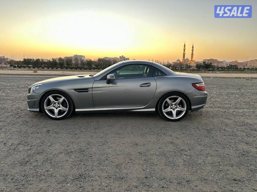مرسيدس SLK 250 صبغ وكالة موديل ٢٠١٥ بحالة الوكالة2