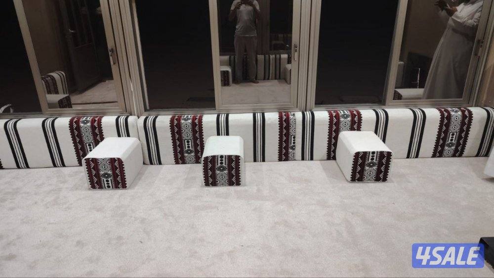 كل ما يخص السجاد لدينا والمساند وباركية بلاستك وثيل صناعي واسفنج لياد5