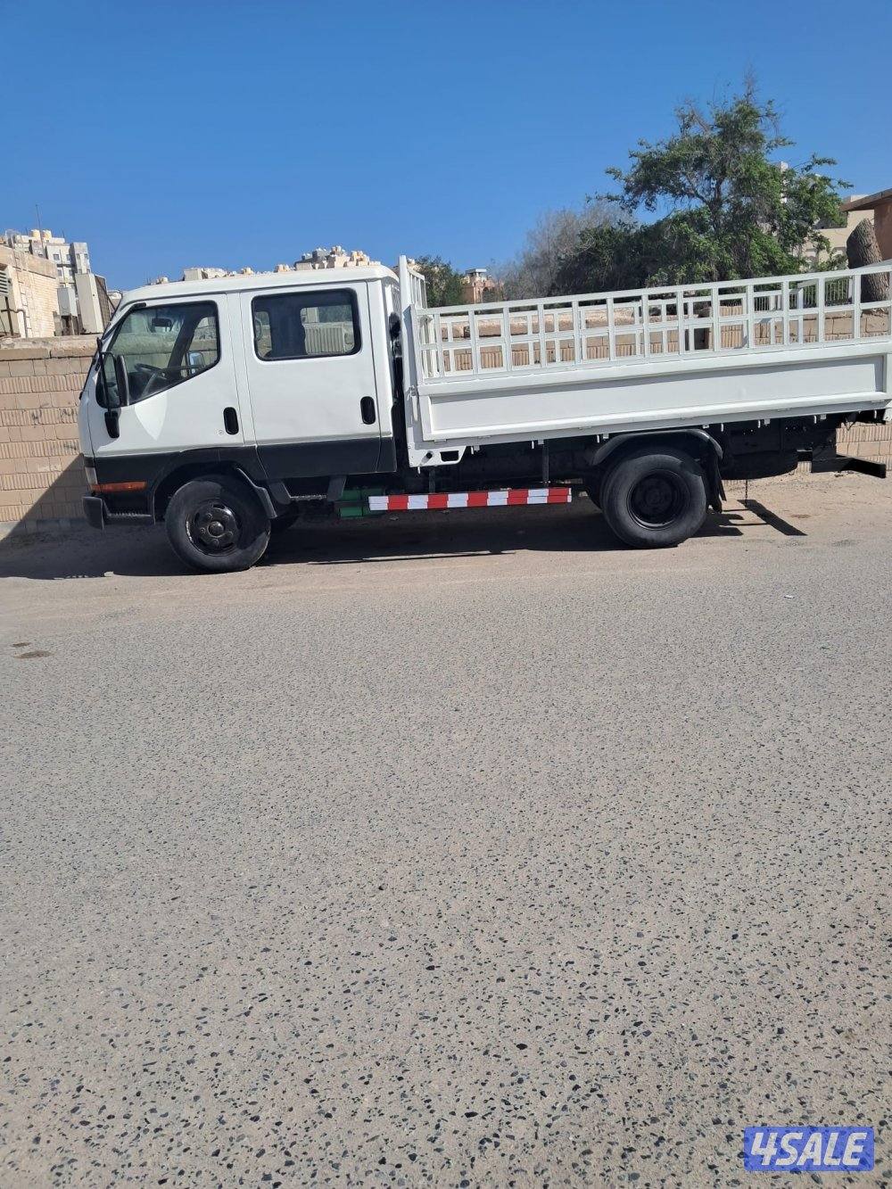 قطعه 2 شارع 6 منزل 701