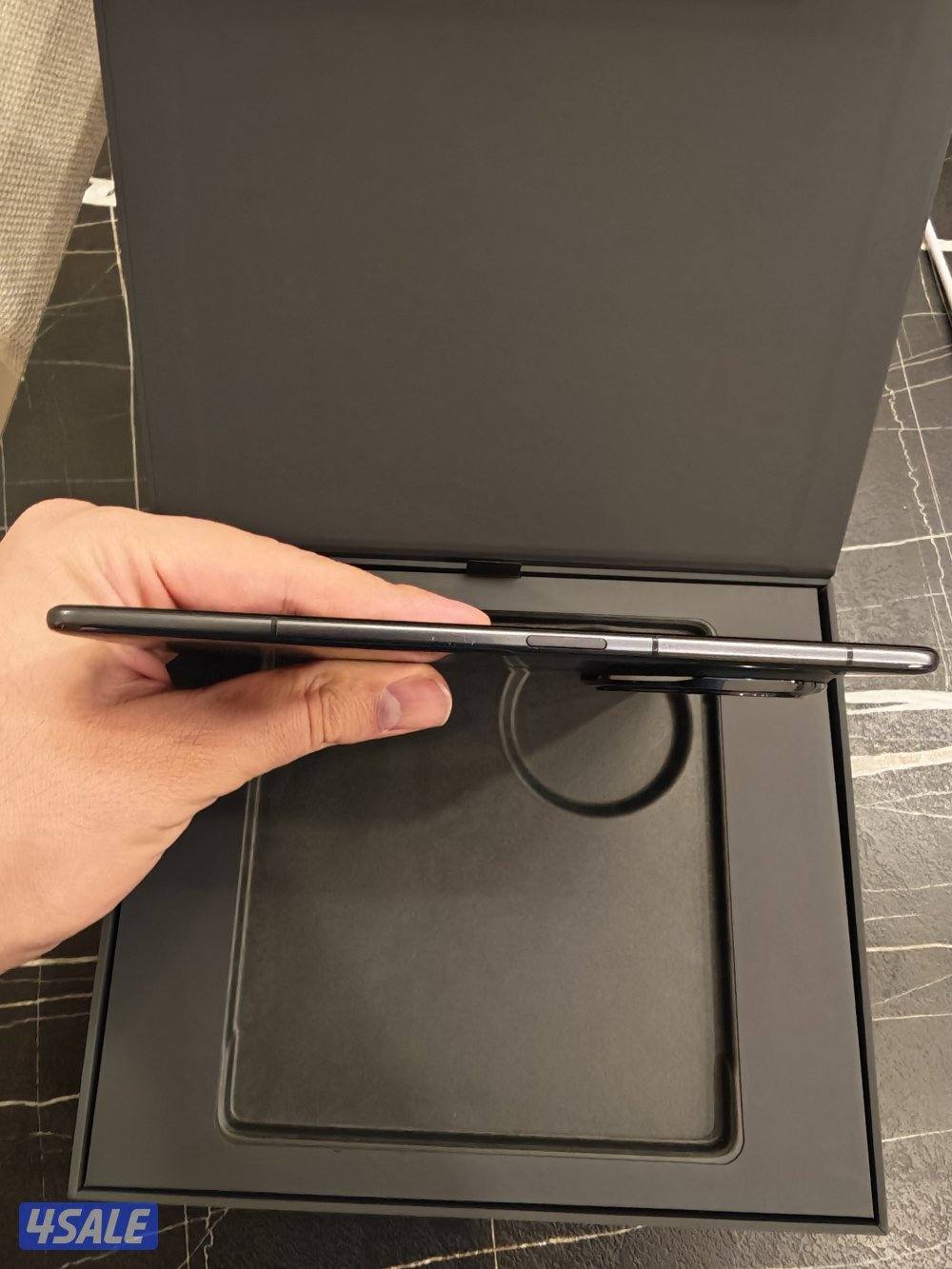 Honor Magic V3 green color with Mate Protection6