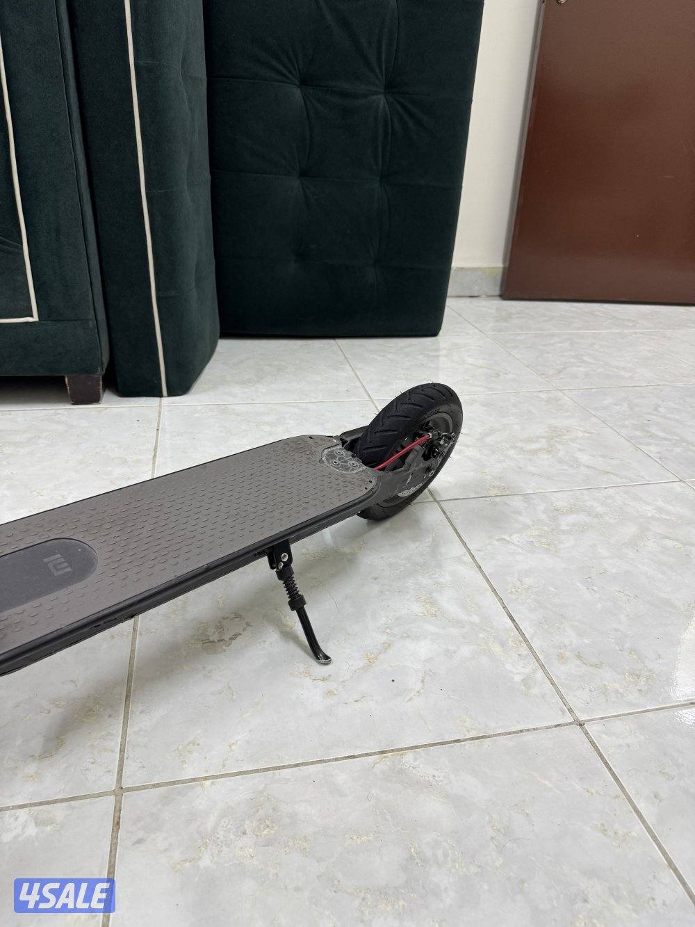 Electronic Scooter For Sale In Excellent condition2