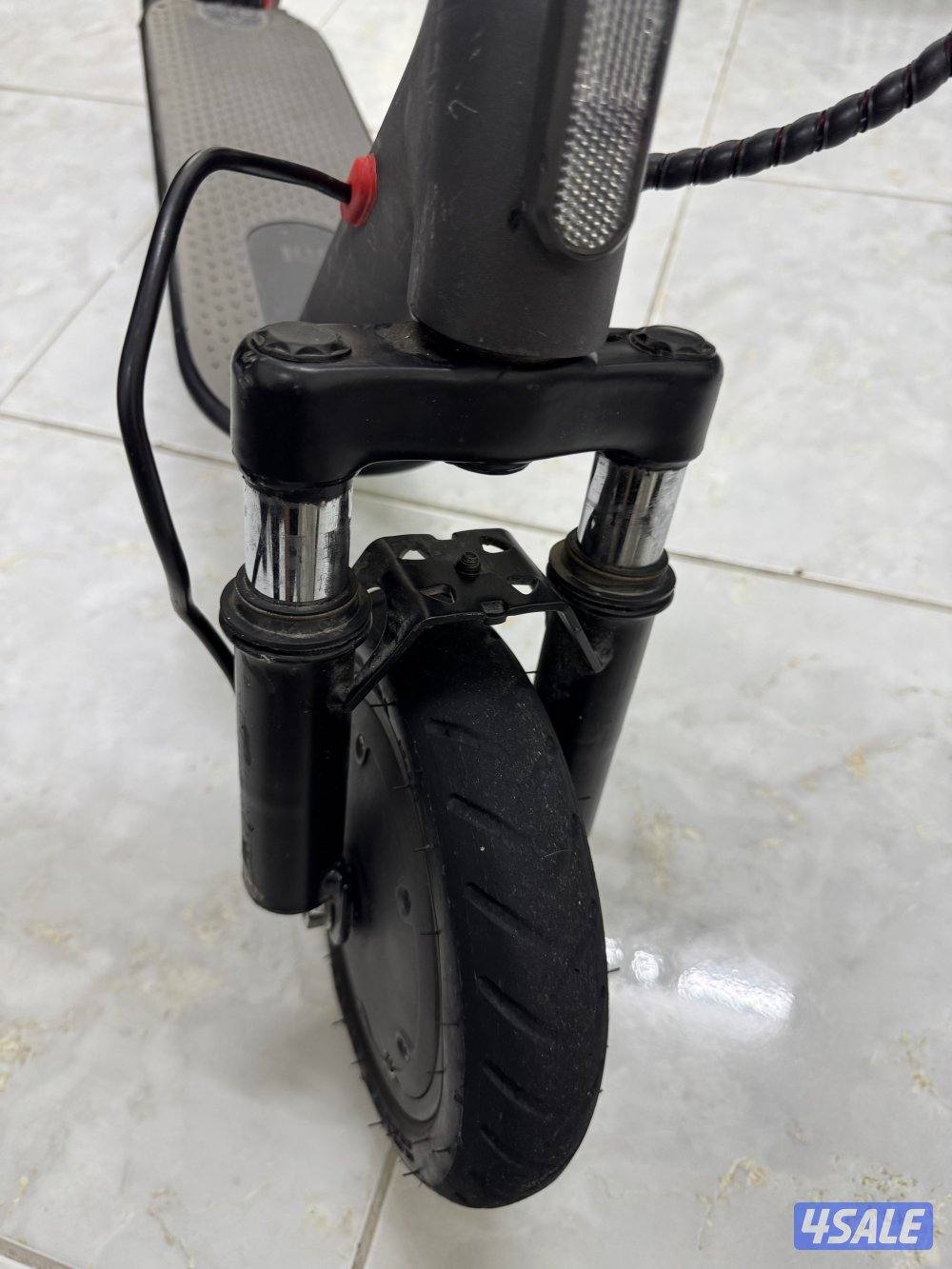 Electronic Scooter For Sale In Excellent condition7