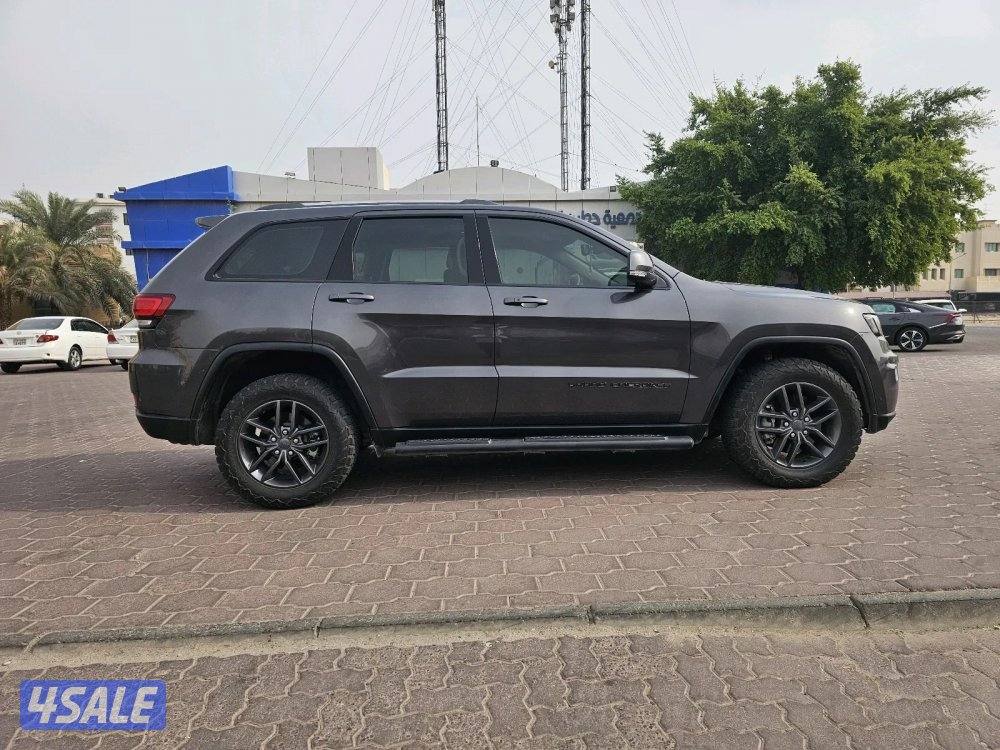 Jeep Grand-Cherokee Laredo 20204