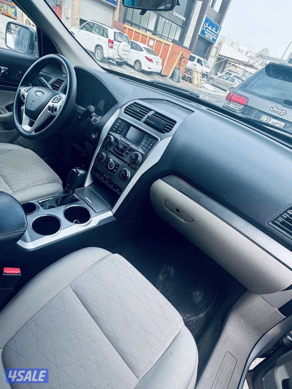 بحالة الوكالة جيب فورد اكسبلورر 20125