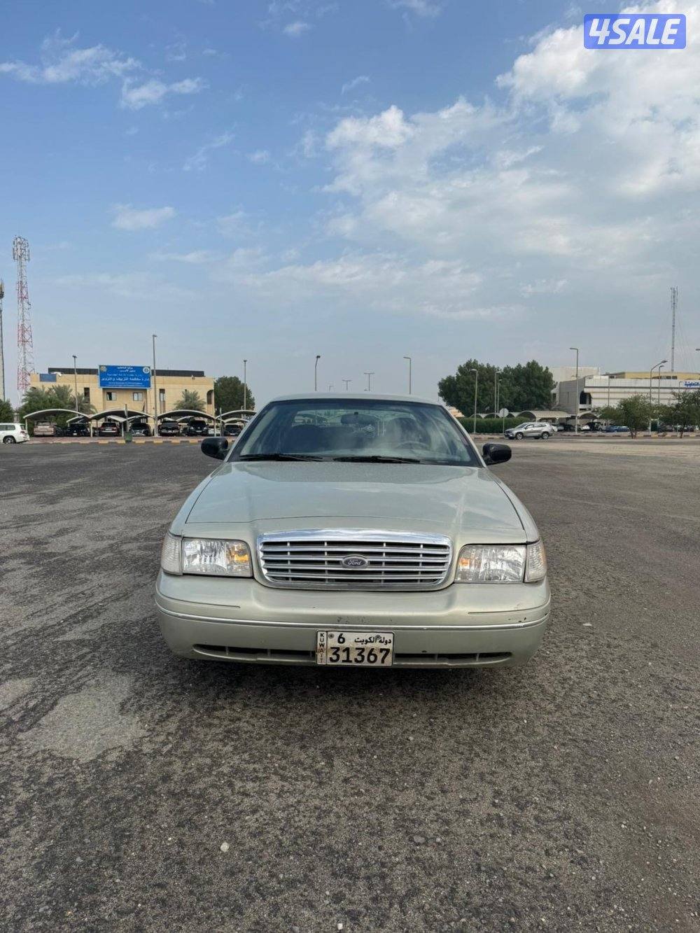 فورد فيكتوريا ٢٠٠٤1