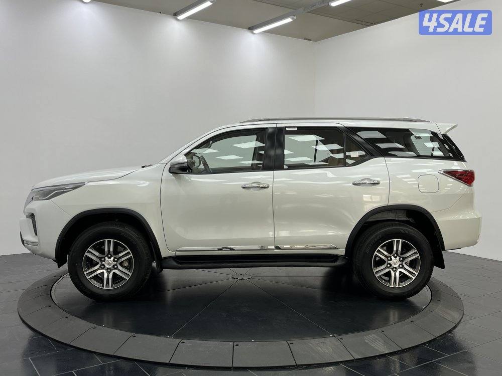 TOYOTA FORTUNER_N 23FT4H_U2