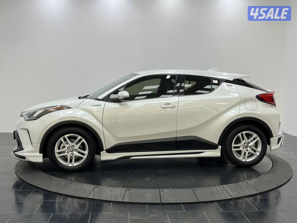 TOYOTA C-HR_HEV 22CH-HS_U2