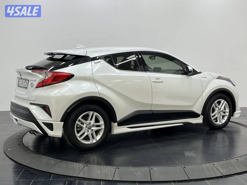TOYOTA C-HR_HEV 22CH-HS_U12