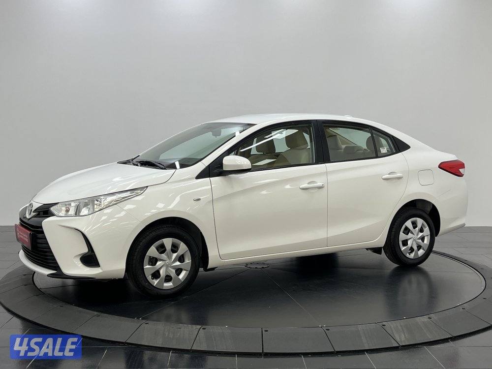 TOYOTA YARIS_N 21Y04L_U0