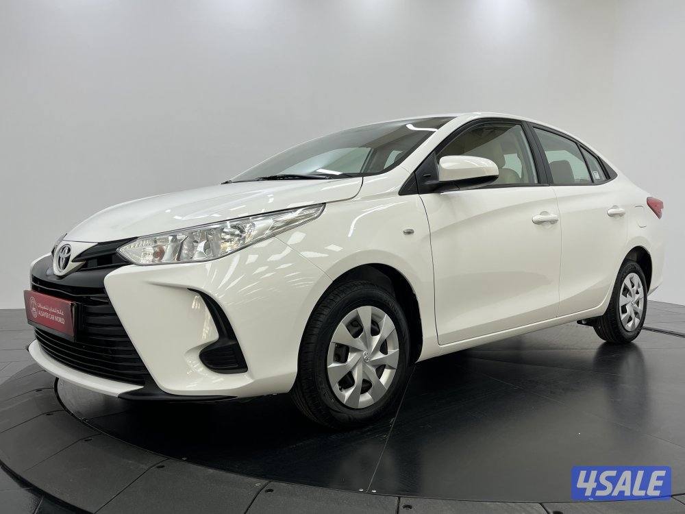 TOYOTA YARIS_N 21Y04L_U1